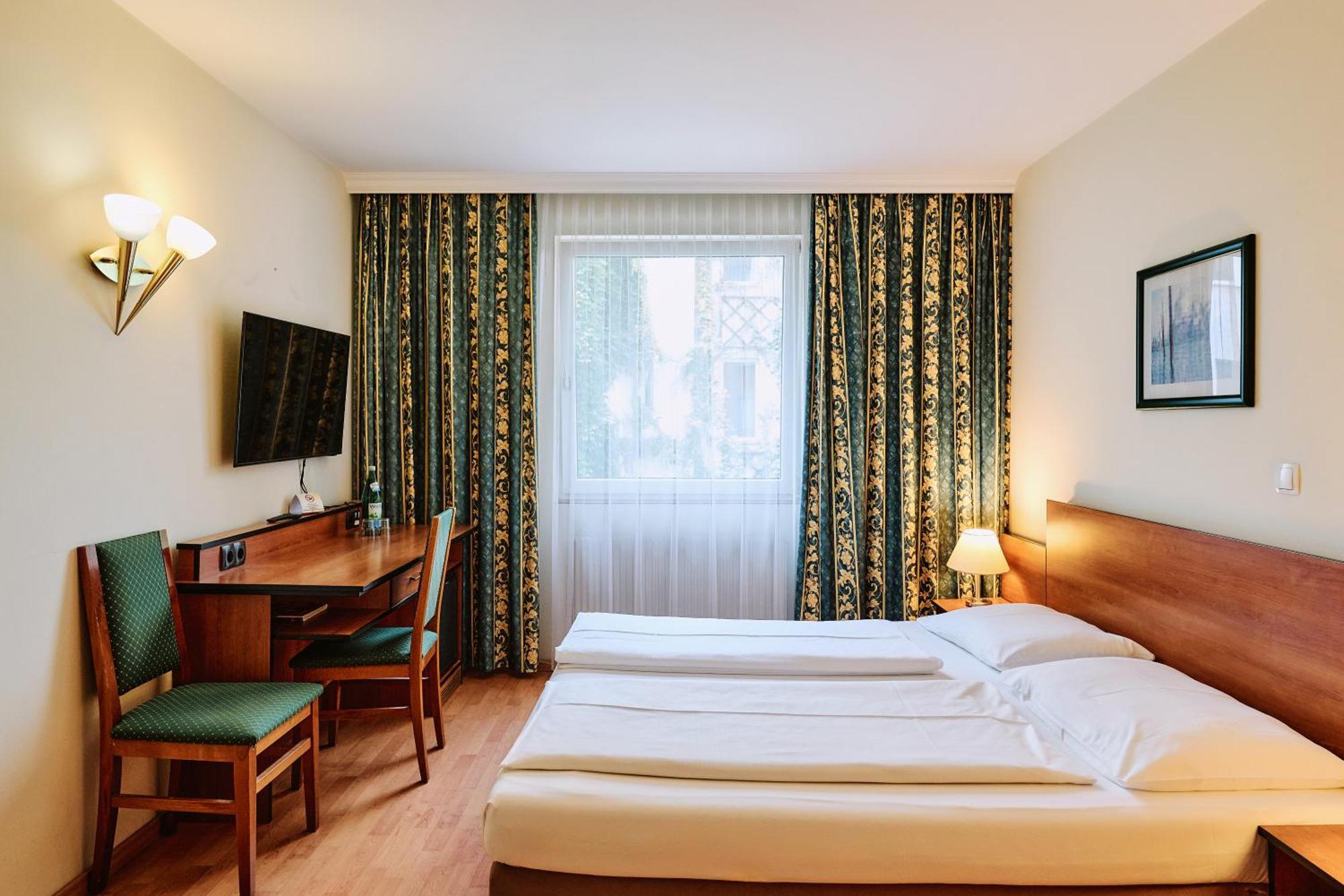 Hotel Deutschmeister Vienna Exterior photo